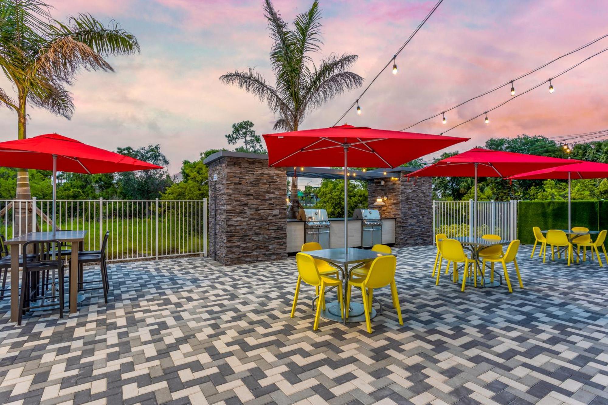 Home2 Suites By Hilton Vero Beach I-95 West Vero Corridor Extérieur photo