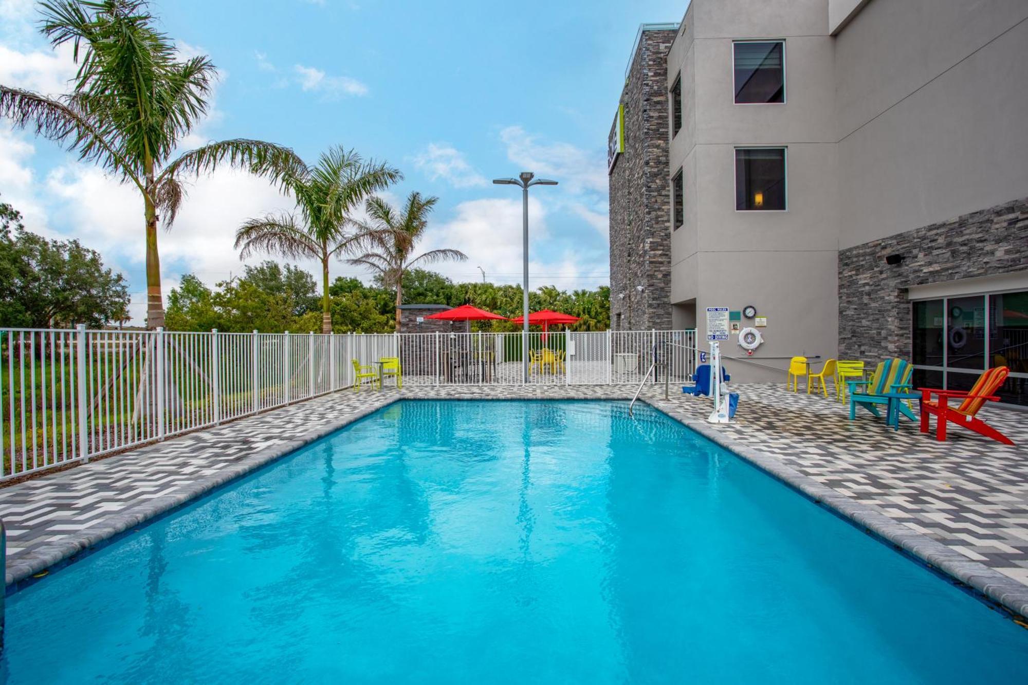 Home2 Suites By Hilton Vero Beach I-95 West Vero Corridor Extérieur photo